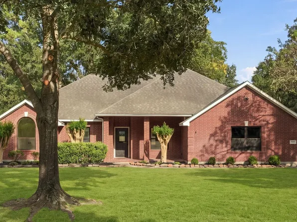 1002 Westwood North Dr, Magnolia, TX 77354