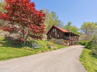 342 Big Springs Ln, Jacksboro, TN 37757