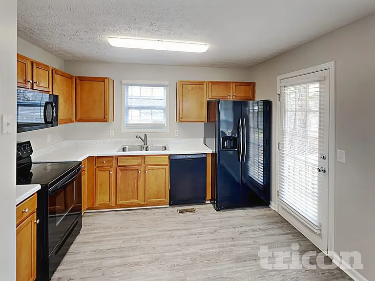 126 Remington Place Dr — Photo 5