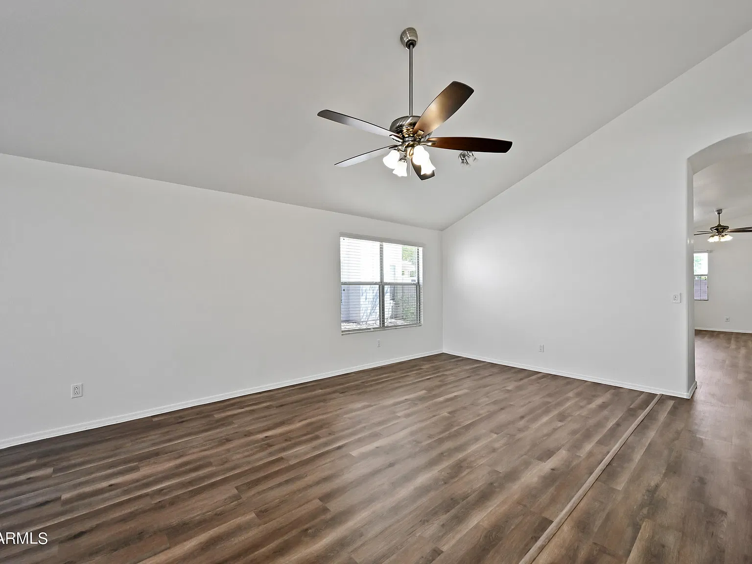 3 bed, 2.0 bath, 1673 sqft, $2,195 — Photo 2