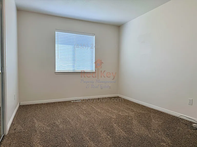 1602 Breeze Dr, Lake Point, UT_05042026