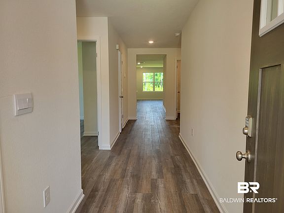3rd image of 15733 Laurelbrooke Loop