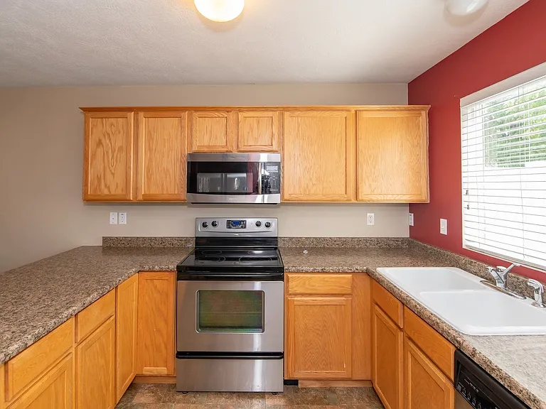 475 N Redwood Rd #56 — Photo 10