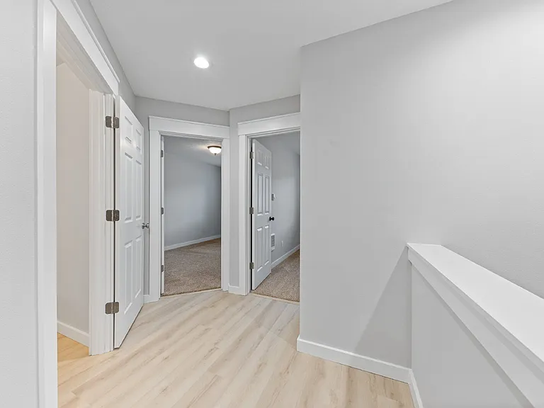 427 SE Inlet Ave — Photo 33