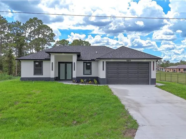 1011 Eighth AVE, LEHIGH ACRES, FL 33972