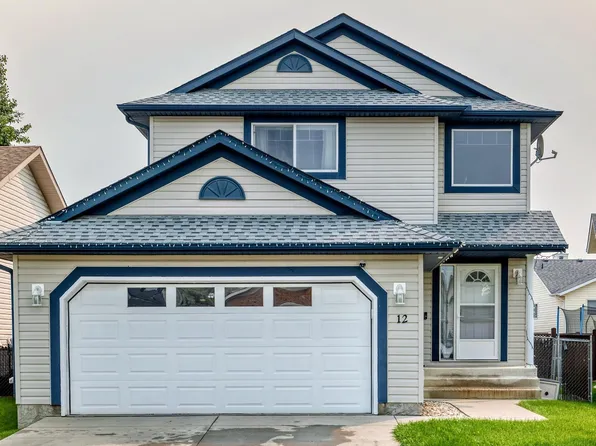 12 Halsted Ct, Spruce Grove, AB T7X 2V8