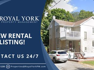539 Mutual St #1, Ottawa, ON K1K 1C5