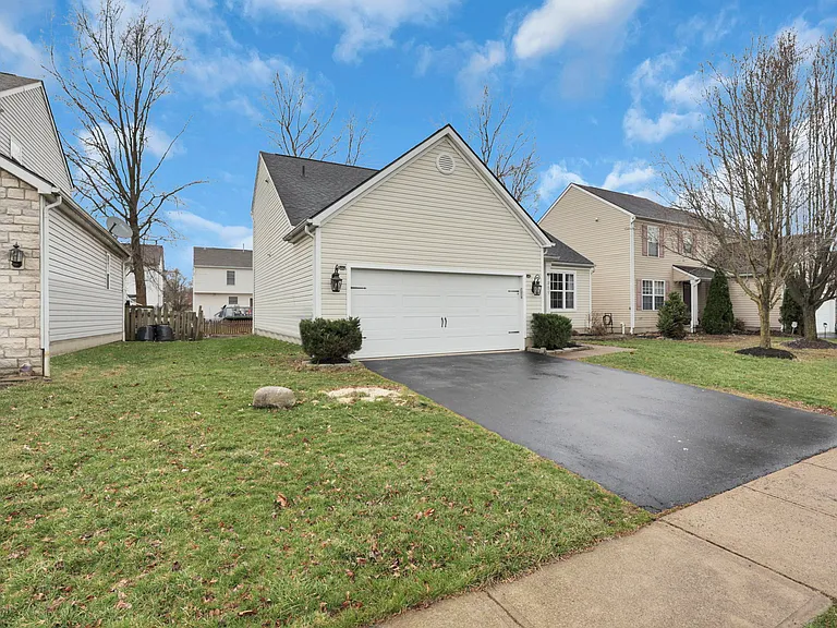 7859 Chapel Stone Rd — Photo 45