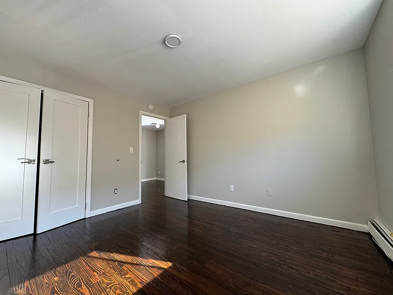 12-108 Willard St — Photo 8