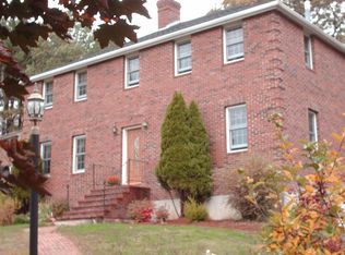 12 Ponnakin Hill Rd, Charlton, MA 01507