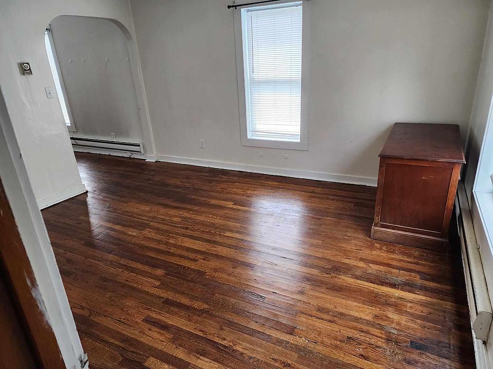 Viewing from bedroom to living room.