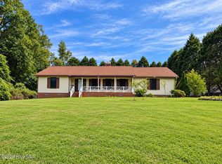 903 Tucker Road, Grimesland, NC 27837
