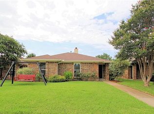 2108 Falcon Ridge Dr, Carrollton, TX 75010