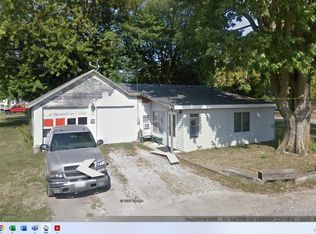 301 S 14th St, Keithsburg, IL 61442