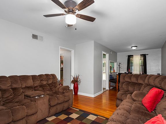 4th image of 104 Princeton Dr