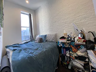 Rented by Kahen Properties