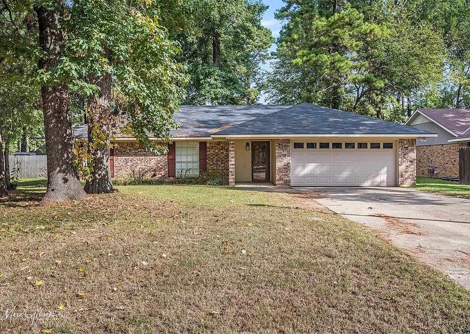 1st image of 8805 Hollow Bluff Dr