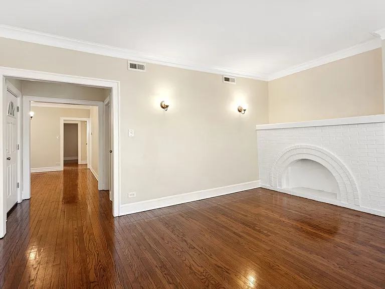 7746 S East End Ave #1 — Photo 8