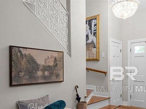 2nd image of 409 Santa Rosa Ave