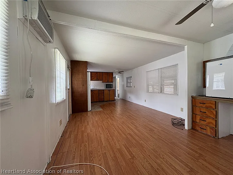 4506 Ferdinand Ave — Photo 6
