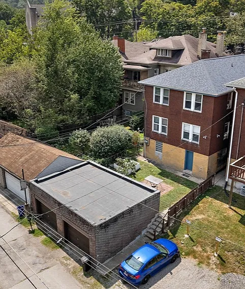 2 bed, 1.5 bath, 1500 sqft, $2,000 — Photo 2