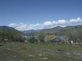 115 Roses Lake Ln, Manson, WA 98831