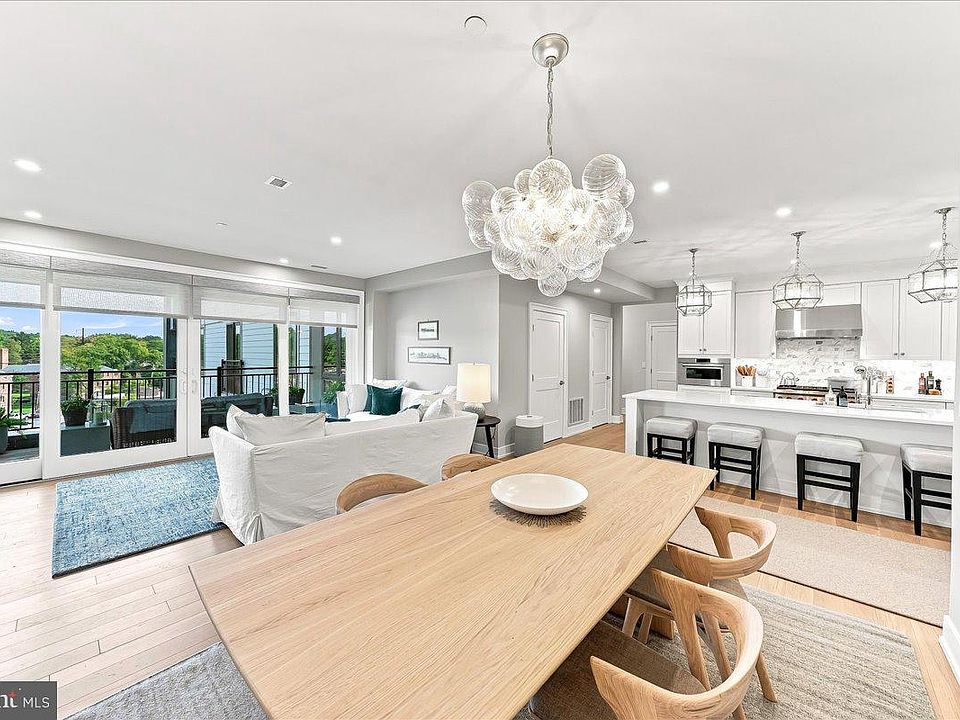 1st image of 110 Park Ave #460