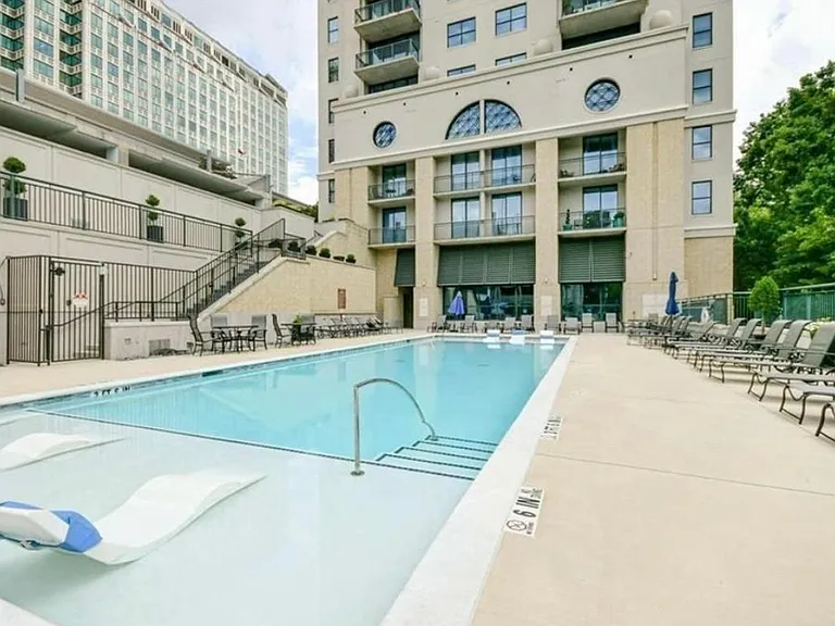 3040 Peachtree Rd NW #8 — Photo 18