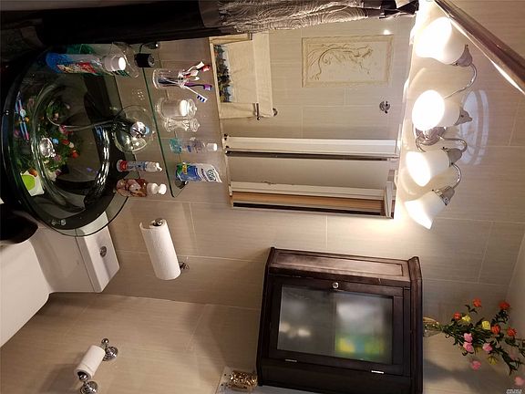 5th image of 144-55 Melbourne Ave #3G