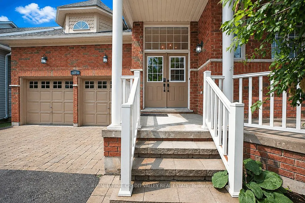 3 bed, $3,200 — Photo 2