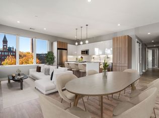 17 Ash St #2, Waltham, MA 02453