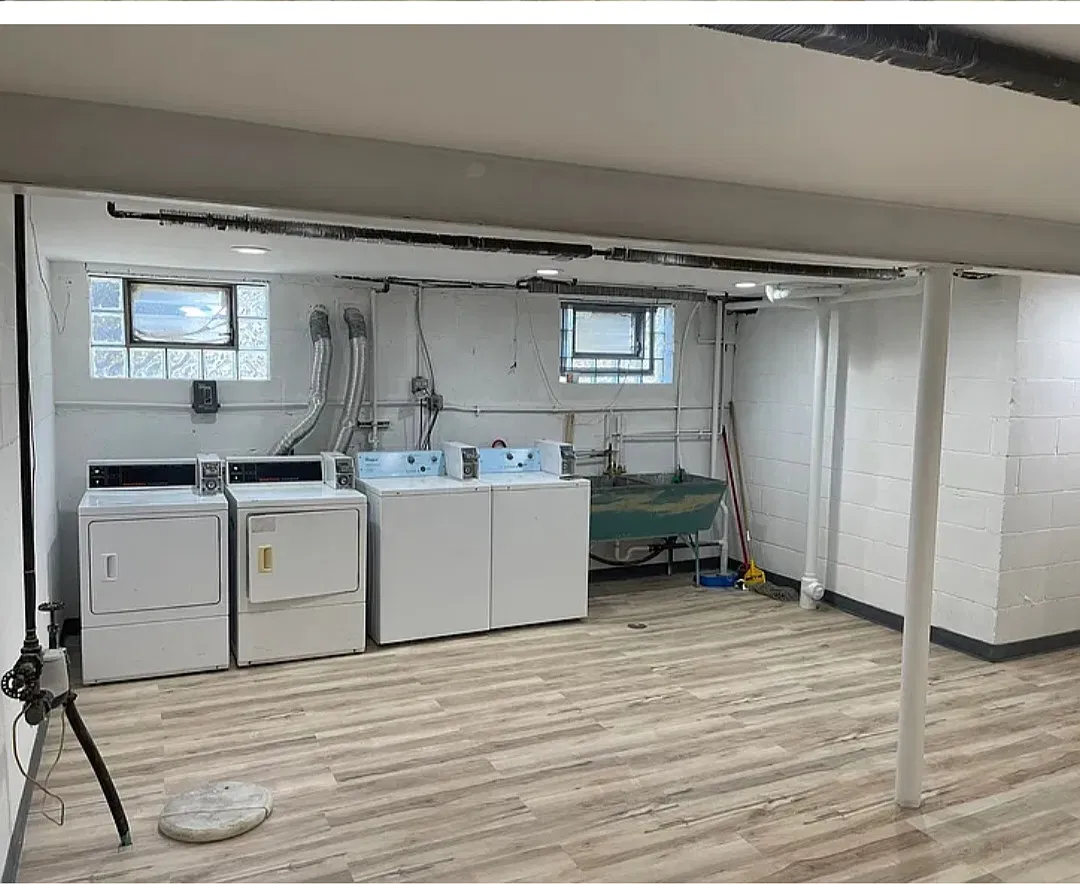 2 bed, 900 sqft, $2,000 — Photo 3
