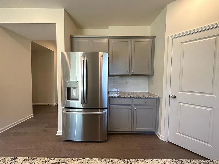 2897 Yeager Dr — Photo 7