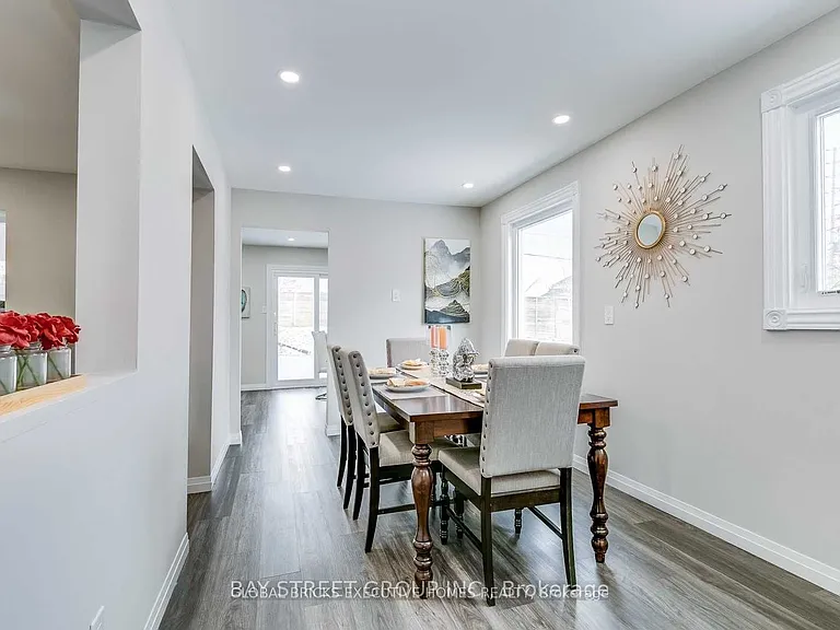 5045 Rundle Ct #UPPER — Photo 4