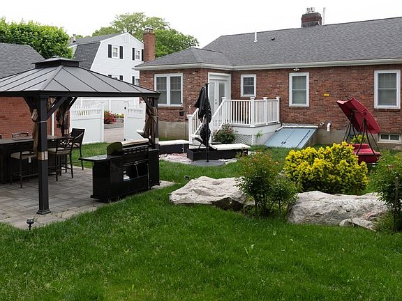 2nd image of 42 Churchill Pl