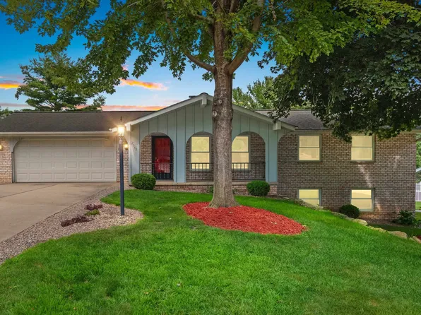 2548 Oakwood Dr, Green Bay, WI 54304