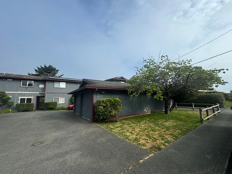 2344 Progress St — Photo 9
