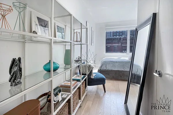Rented by Compass | media 12