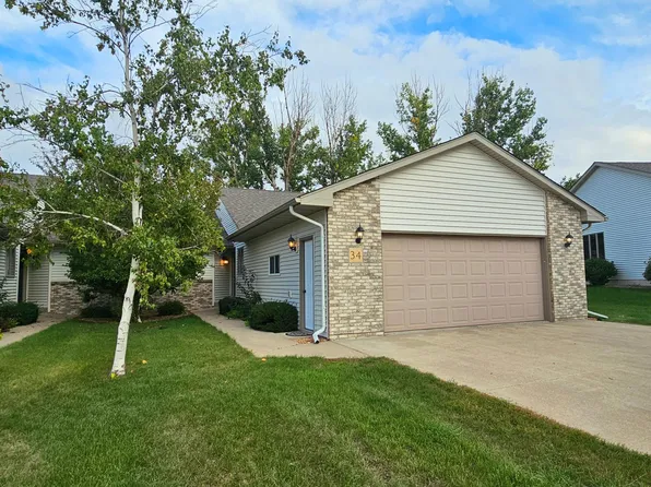 34 Line Dr, Morris, MN 56267