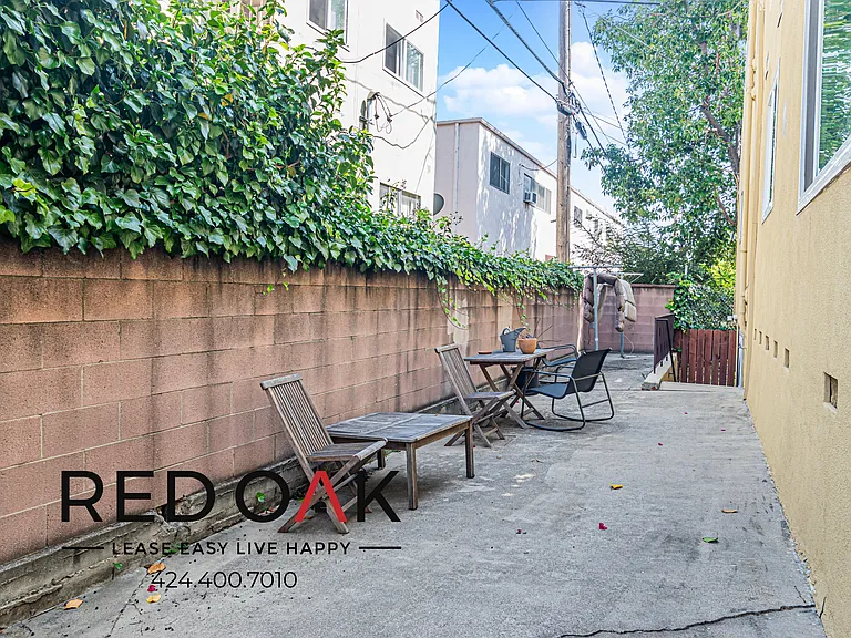 1016 N Edinburgh Ave #9 — Photo 12