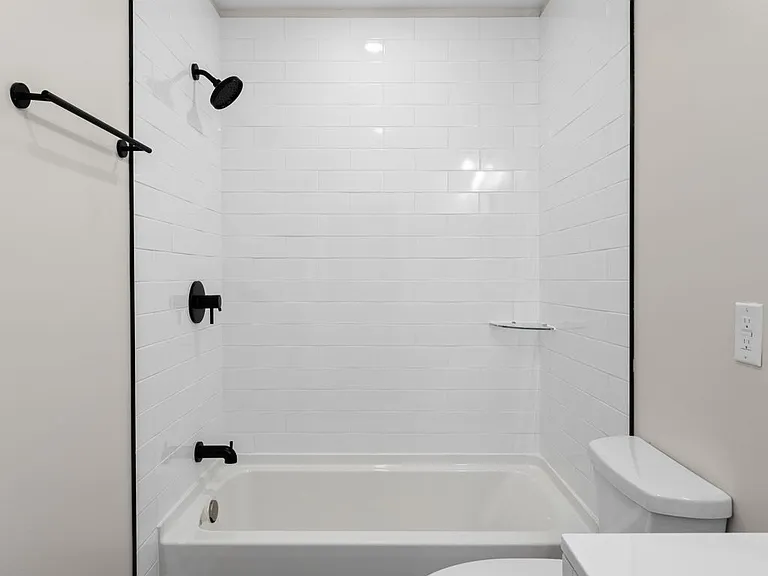 Unit 1 full bathroom