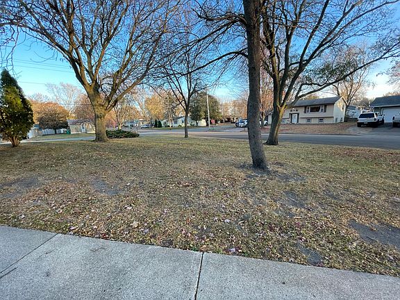 4th image of 1204 Plainview Ln #129