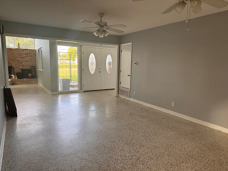3501 Summit Blvd — Photo 7