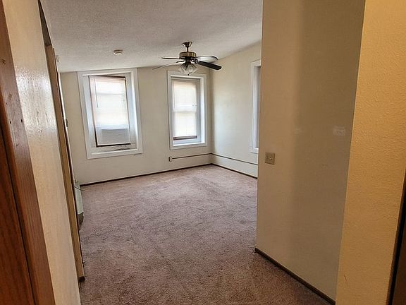 5th image of 117 N Main St #10