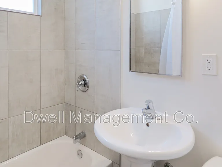 2230 Main St — Photo 11