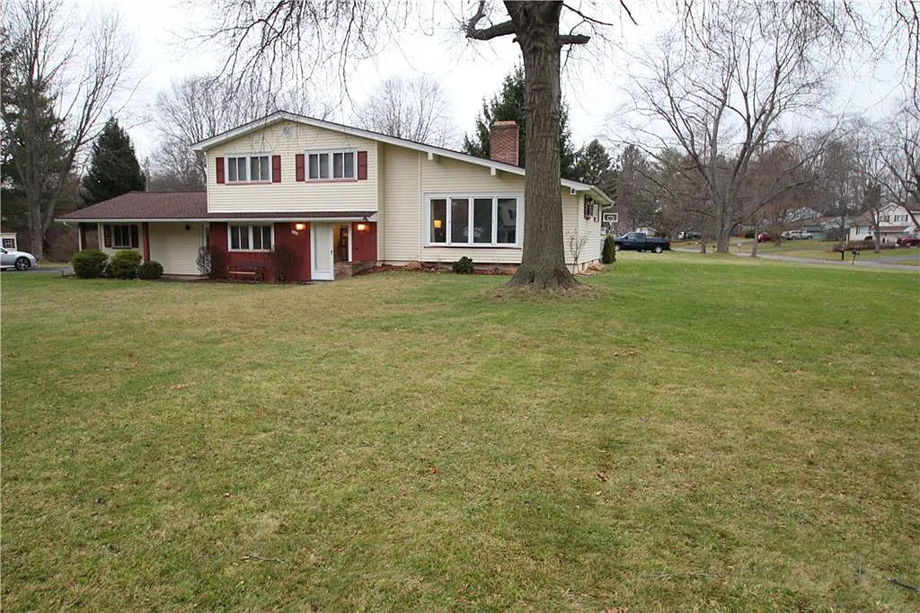 118 Aspen Dr photo 1