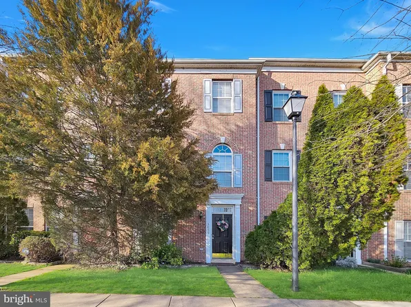 3855 Eisenhower Ave, Alexandria, VA 22304