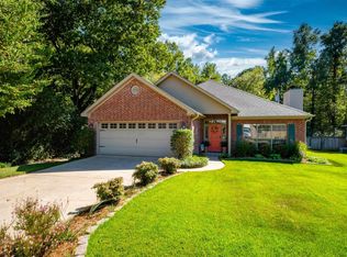 2420 Stoney Creek Dr, Little Rock, AR 72211
