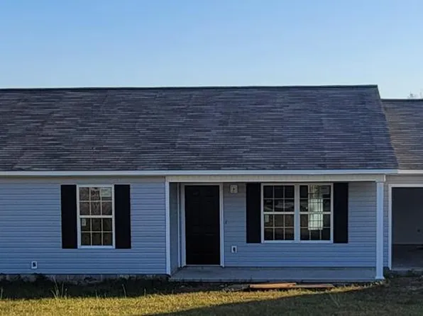 1013 Evergreen Ln, Douglas, GA 31533