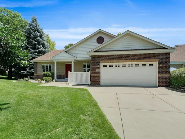 389 Whispering Ln, Hastings, MN 55033